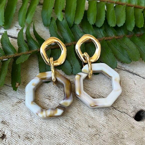 MARBLE GOLD DROP HOOP CUSTOM EARRINGS. NWOT - Picture 1 of 3